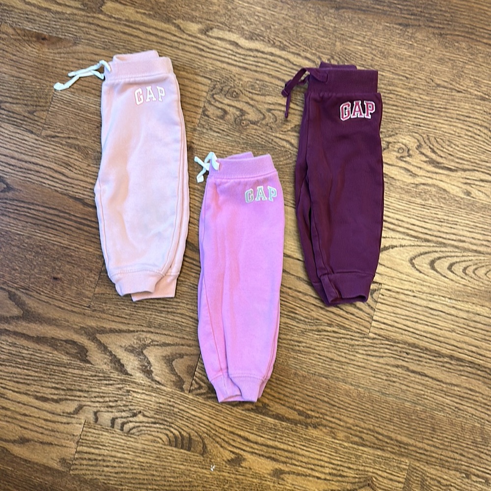 GUC baby Gap Sweatpants (3 Pairs); Size 12-18M